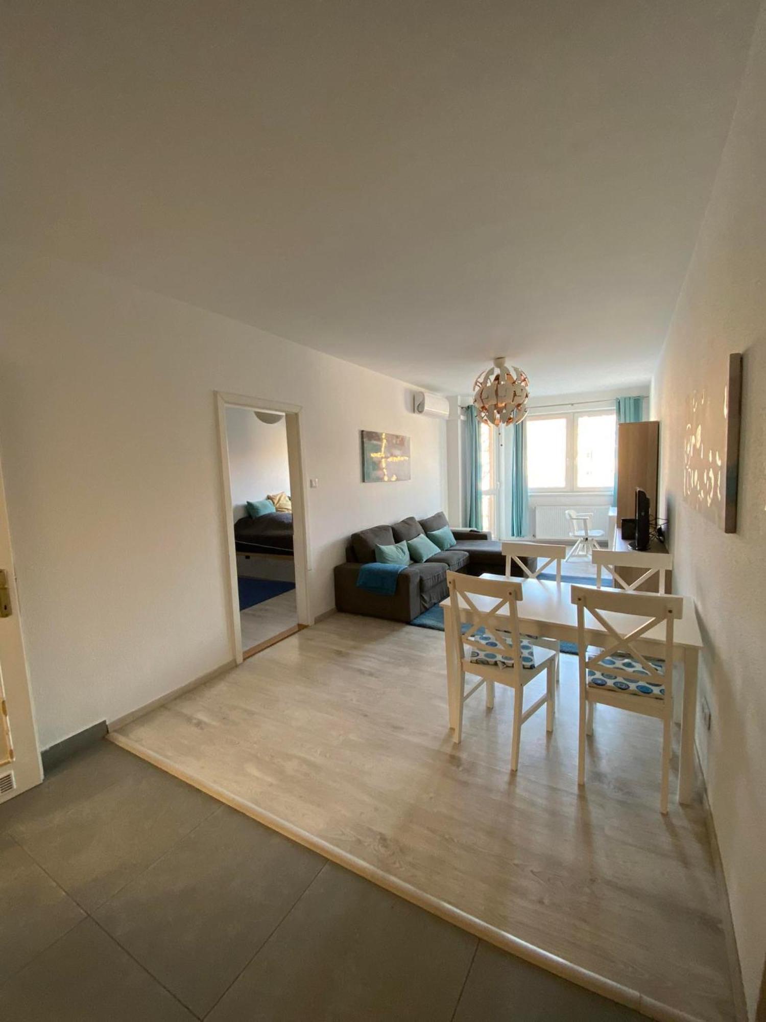 Skylark Cozy Bigger Apartment Budapeste Exterior foto